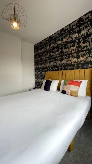 Luxury 2 Bed Duplex Apartment By Yo Room! - Leicester City- Free Parking 외부 사진